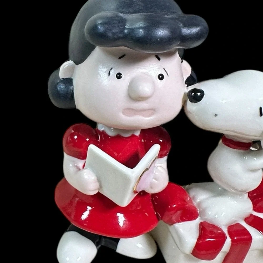 Lenox Snoopy & Lucy Peanuts Figurine – Snoopy Steals a Kiss‎ Rare w/ CoA READ